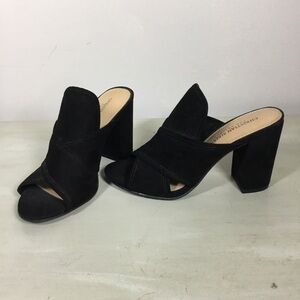 NEW Christian Siriano black suede open toe shoe 3 3/4” chunky heel size 6